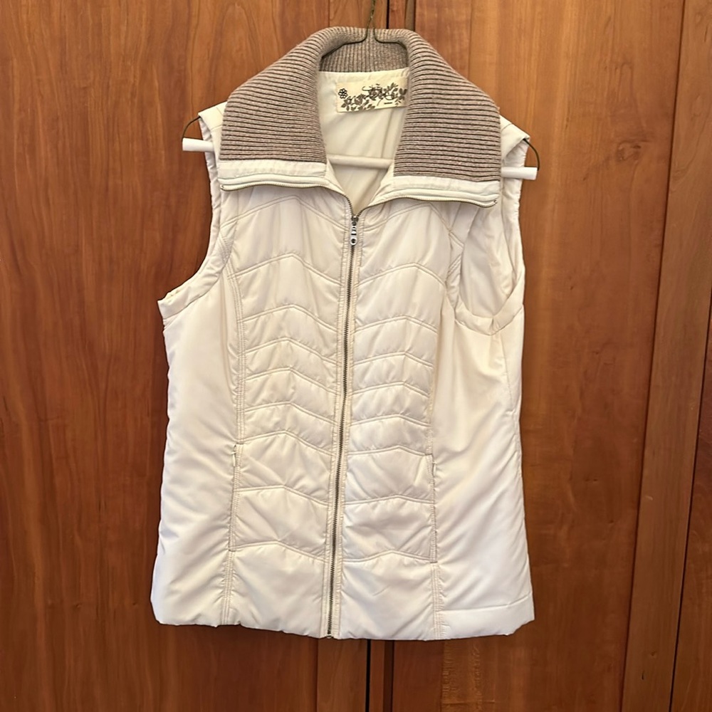 Aventura women’s vest ivory tan knit collar size Medium